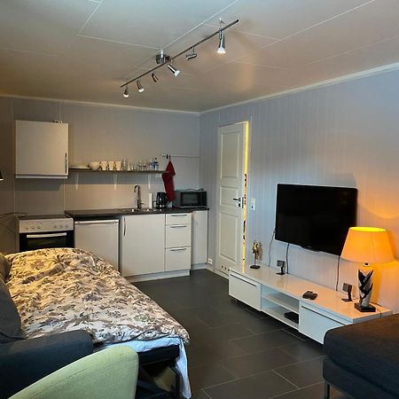 Koselig Liten Leilighet I Tromsø Zewnętrze zdjęcie